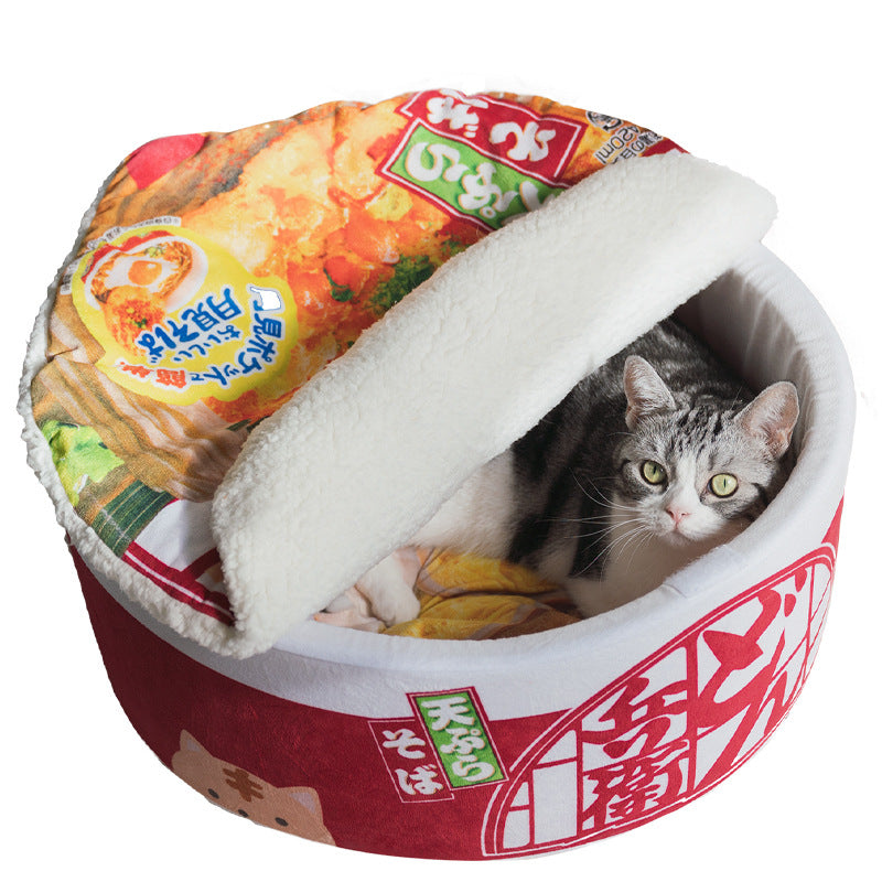 Instant Noodles and Plush Cat's Nest