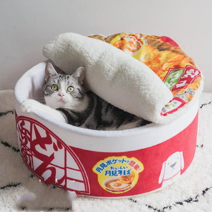Instant Noodles and Plush Cat's Nest